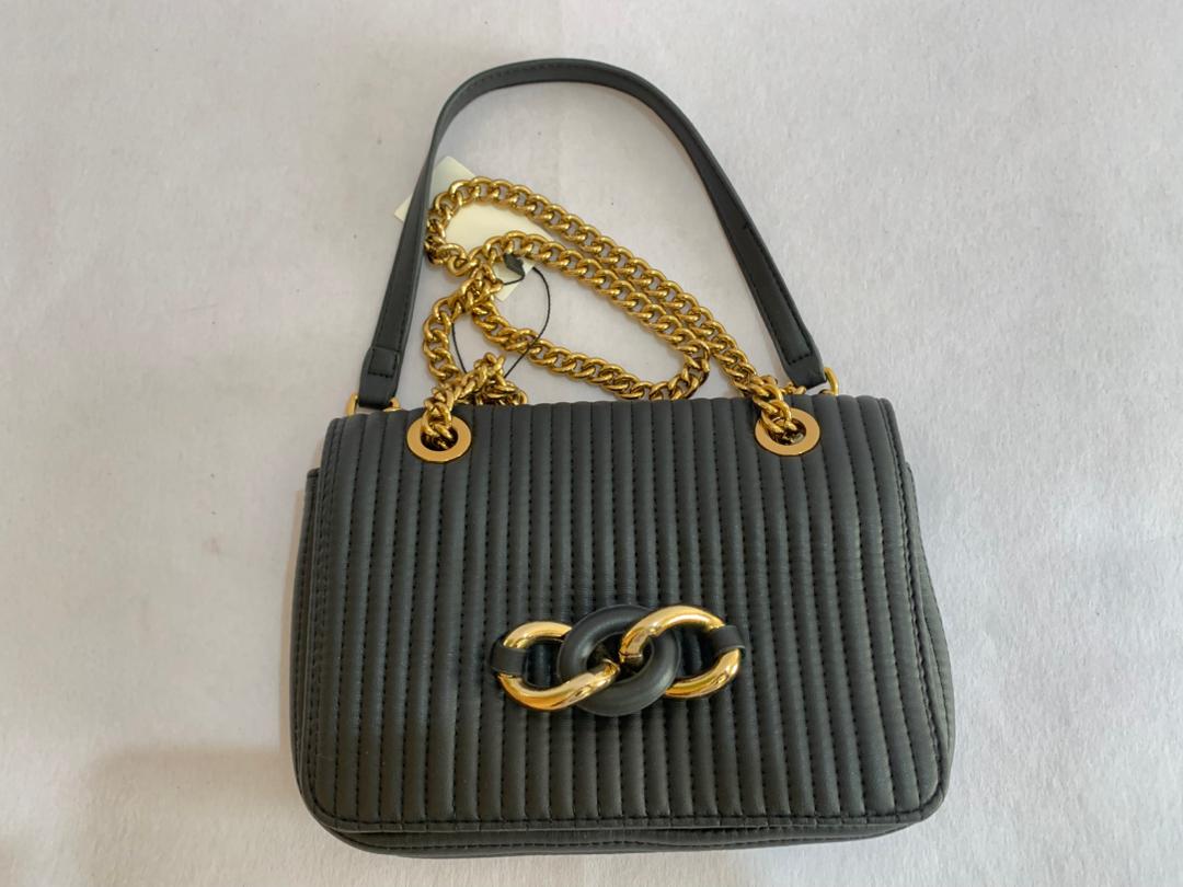 Matte Noir Vertical-Ribbed Chain Flap Bag